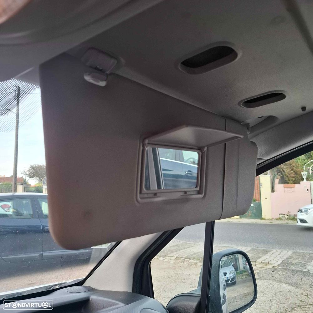 Peugeot Partner 1.6 HDI 3Lugres - 17