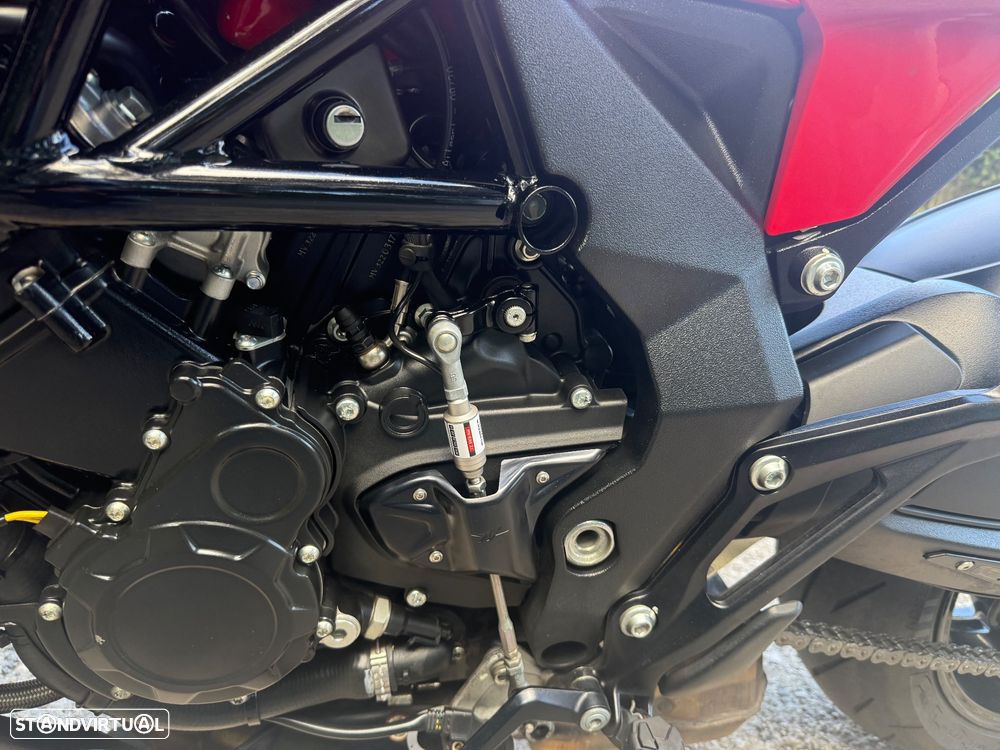 MV Agusta Turismo Veloce Rosso Aniversário 75 - 22