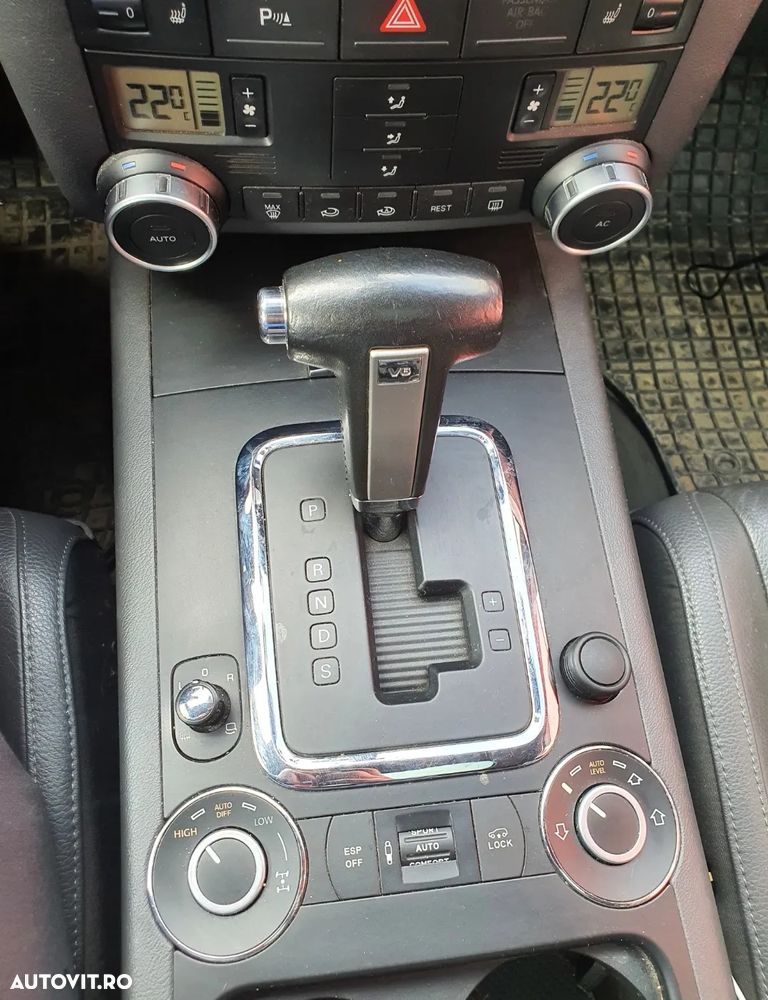 Volkswagen Touareg - 14