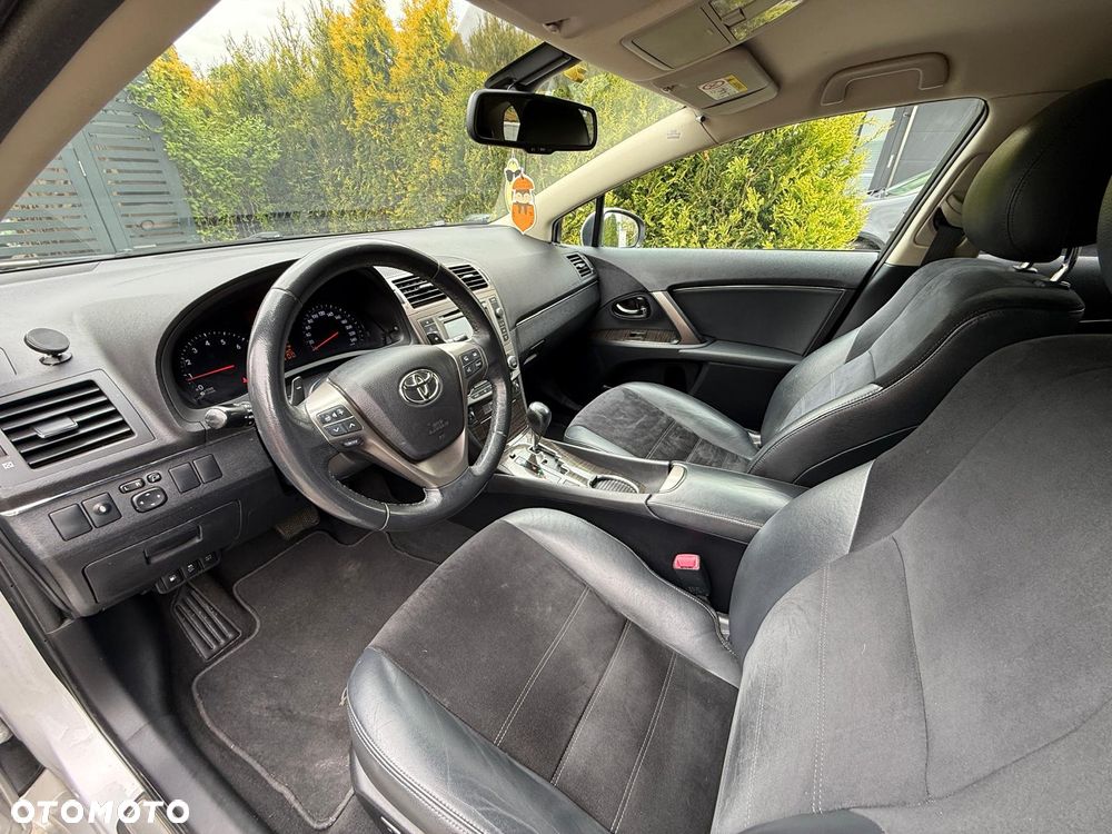 Toyota Avensis 2.0 Premium MS - 14