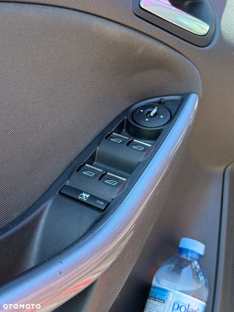 Ford Focus 1.6 EcoBoost Edition - 9