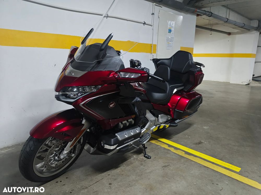 Honda GL 1800 Gold Wing - 19