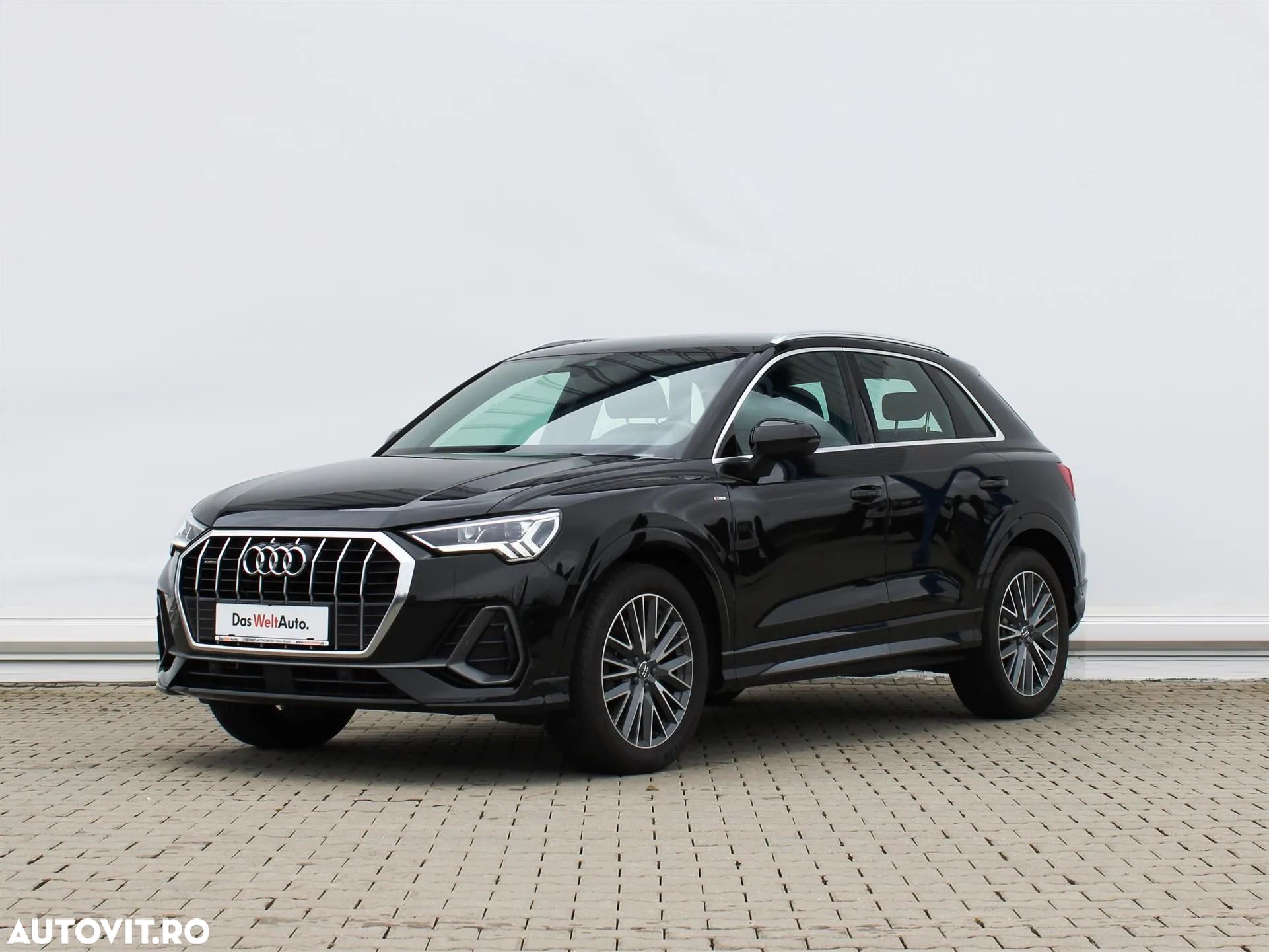 Audi Q3 40 TFSI quattro S tronic S line - 1