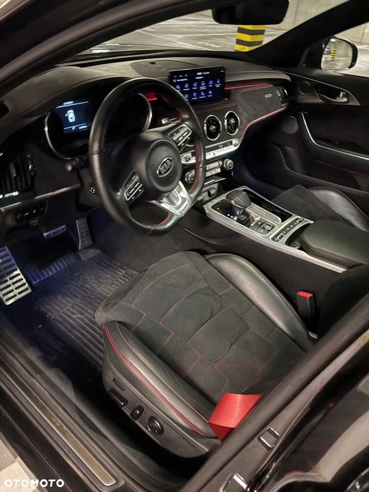 Kia Stinger - 5