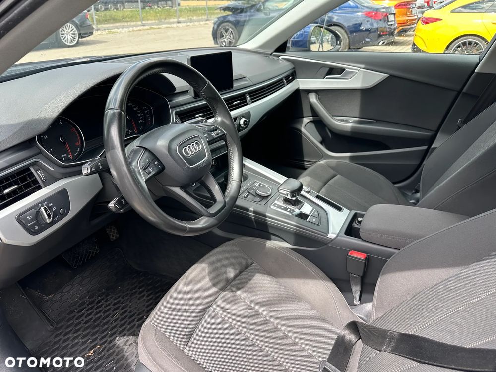 Audi A4 Avant - 11