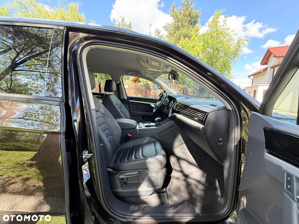 Volkswagen Touareg 3.0 V6 TDI SCR 4Mot Elegance - 27