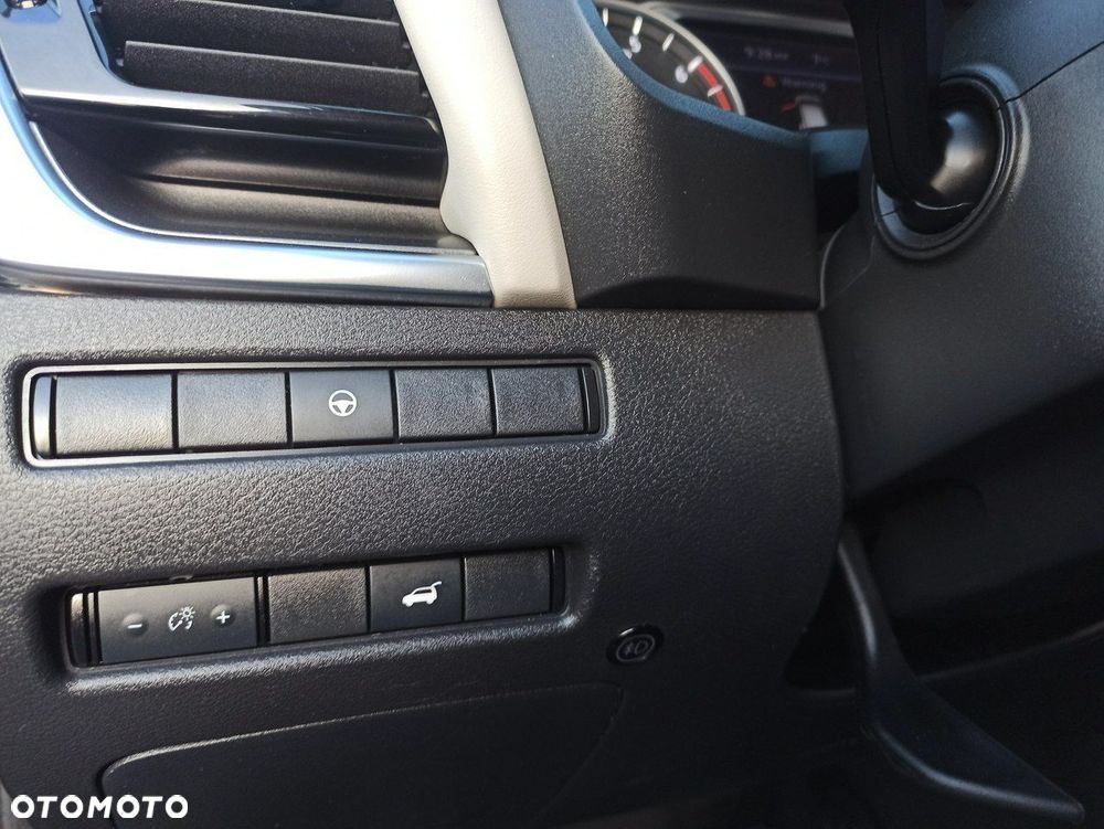 Nissan Rogue - 21