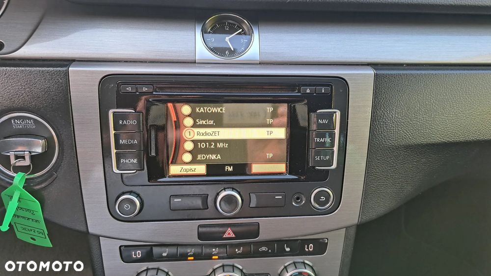 Volkswagen Passat 2.0 TDI DPF DSG Individual Chrom - 13