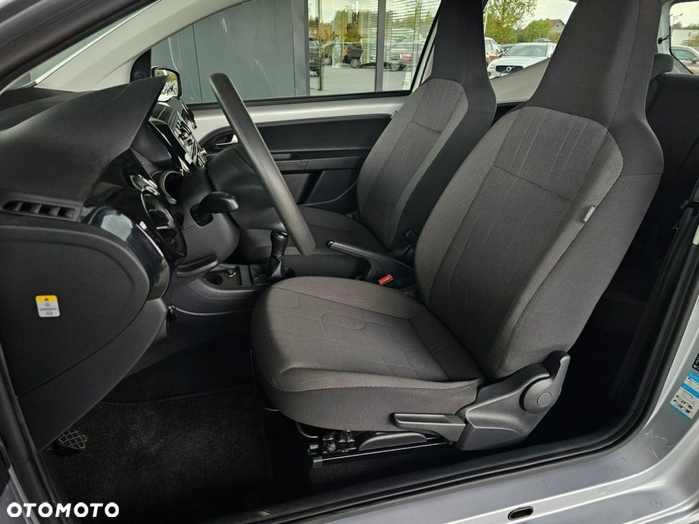 Volkswagen up! - 19