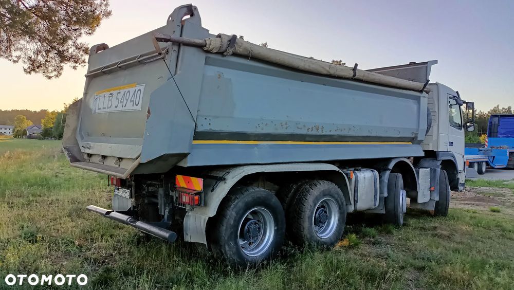 Volvo FM 8X4 - 12