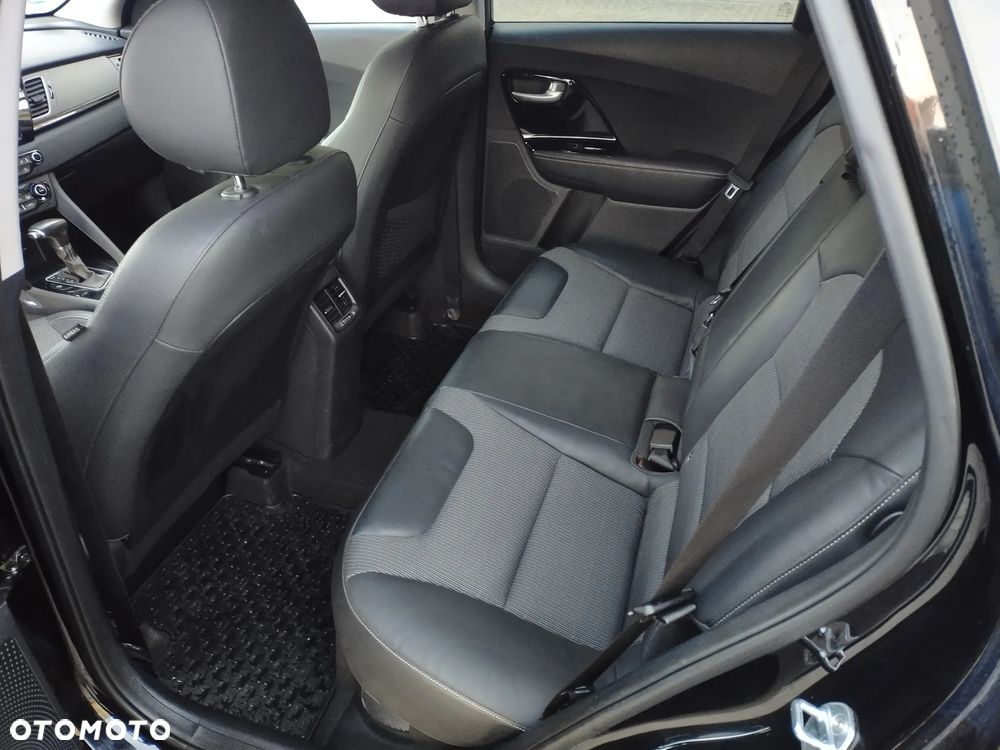 Kia Niro 1.6 GDI Hybrid L Business Line - 8