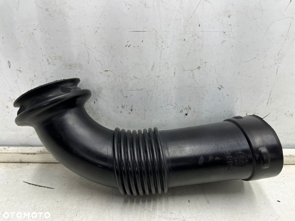 Rura Mercedes Vito Viano w639 03-14r. przewód dolotowy powietrza dolot pasa przedniego - 2