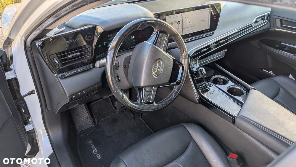 Toyota Mirai Executive - 19