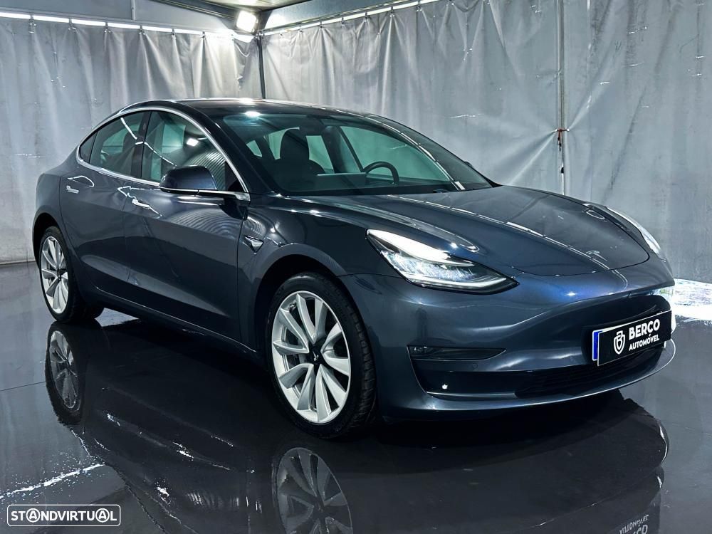 Tesla Model 3 Long-Range Dual Motor AWD - 4