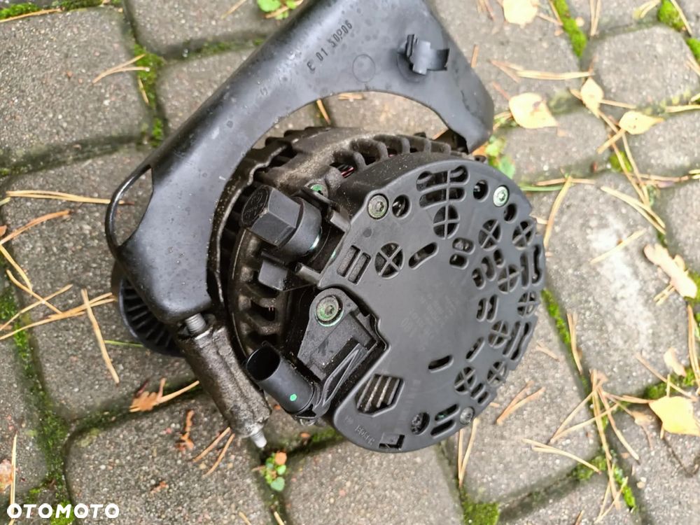 Alternator BMW E60 E90 E70 E83 E81 E84 X3 X5 2.5 3.0 N52 N53 7550968 - 2