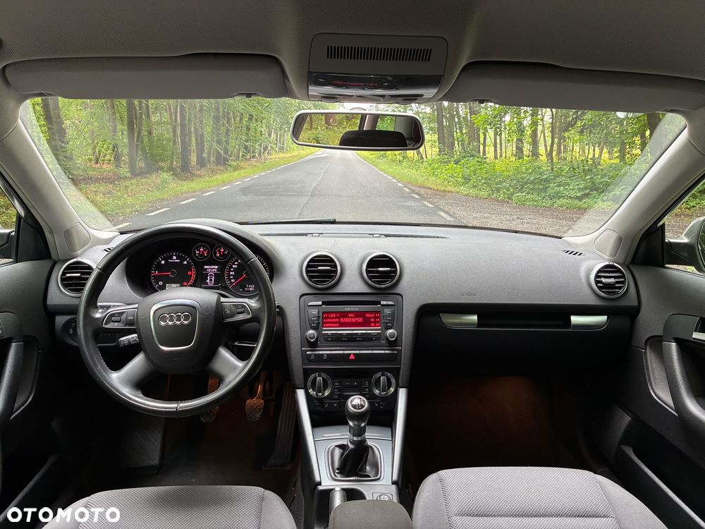 Audi A3 Sportback 1.6 TDI Attraction - 16
