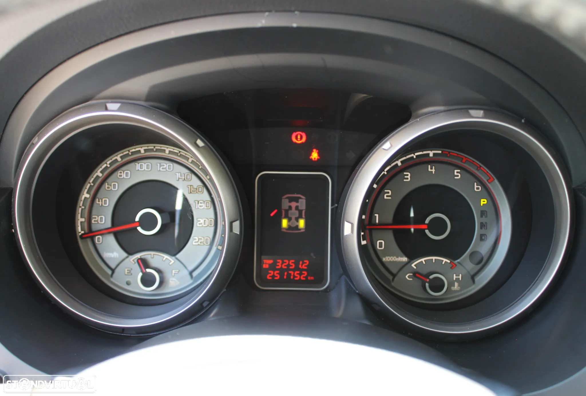 Mitsubishi Pajero 3.2 DI-D Auto Instyle - 33