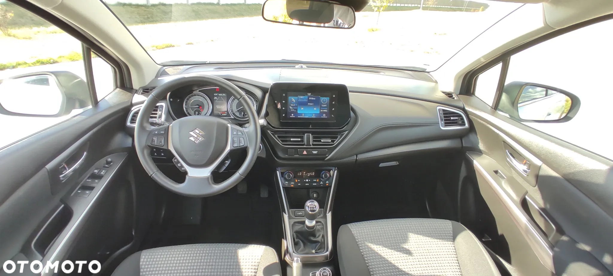 Suzuki SX4 S-Cross 1.4 Boosterjet Hybrid ALLGRIP Comfort+ - 4