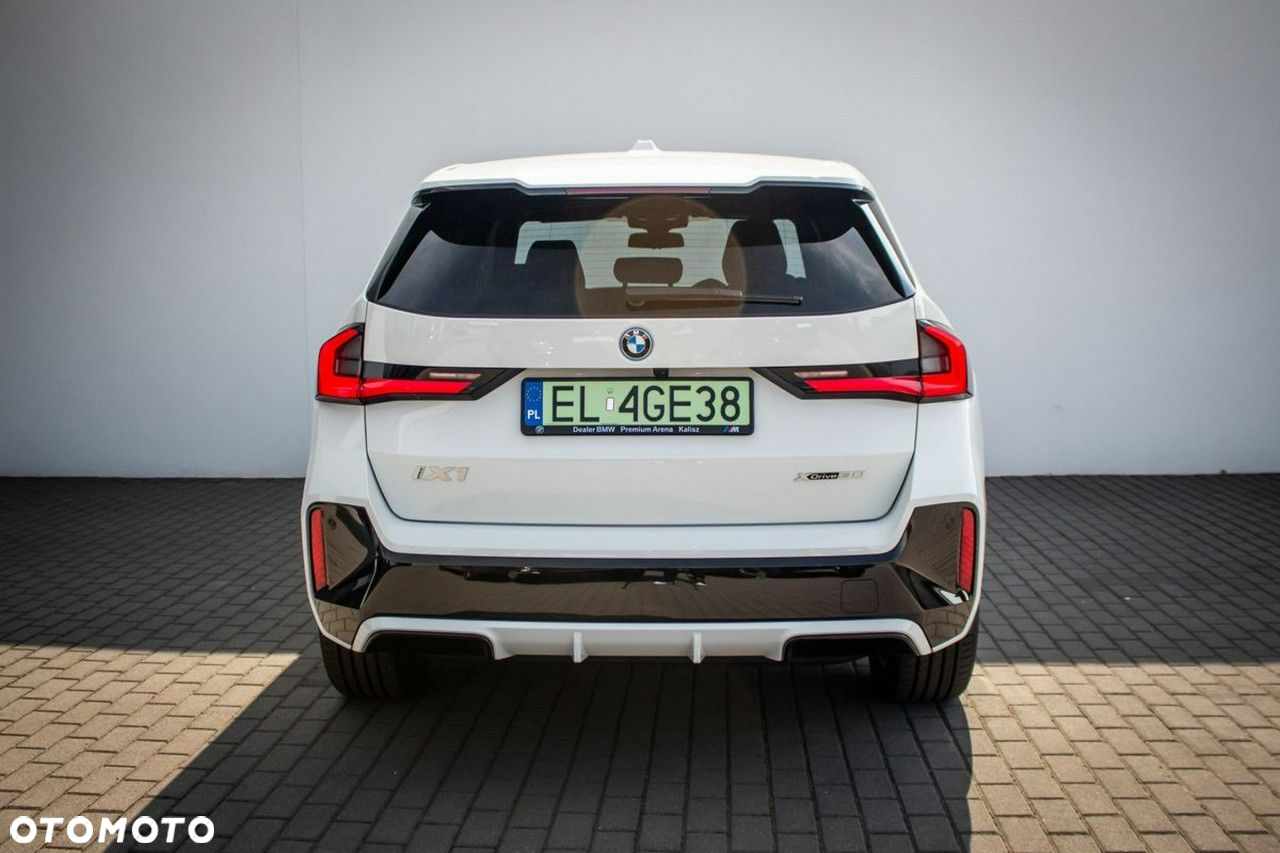 BMW iX1 - 7