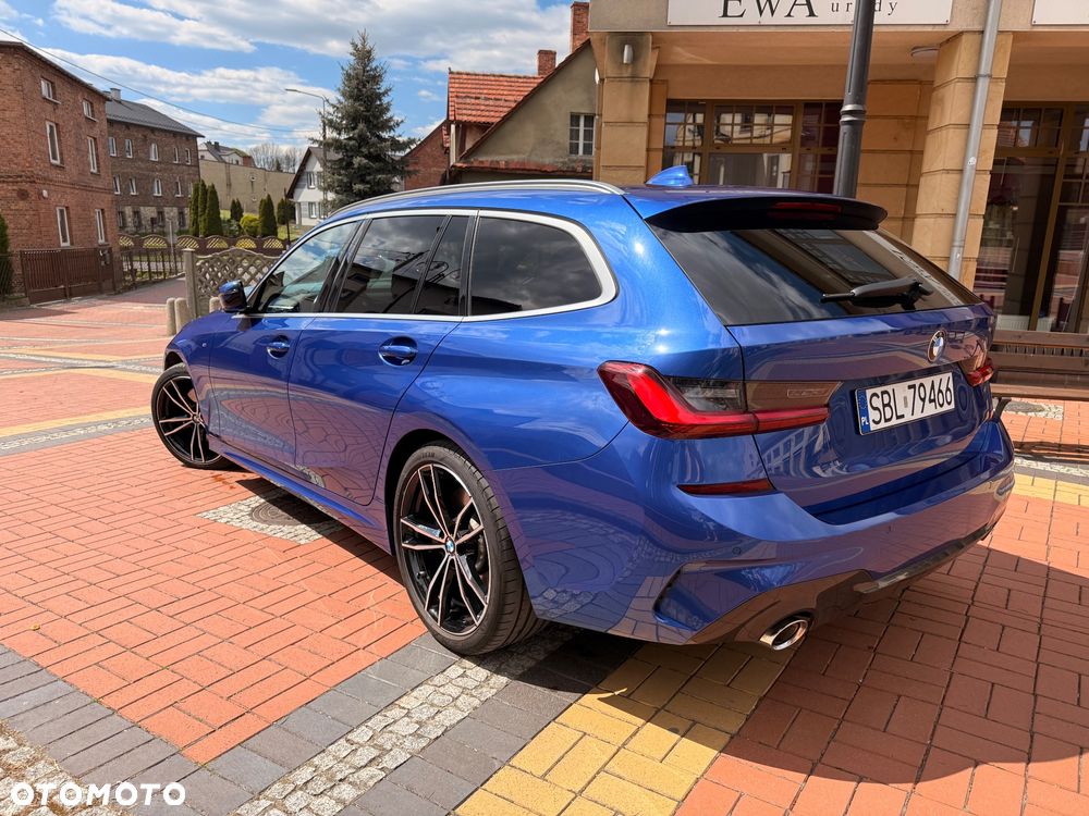 BMW Seria 3 320d xDrive M Sport - 24