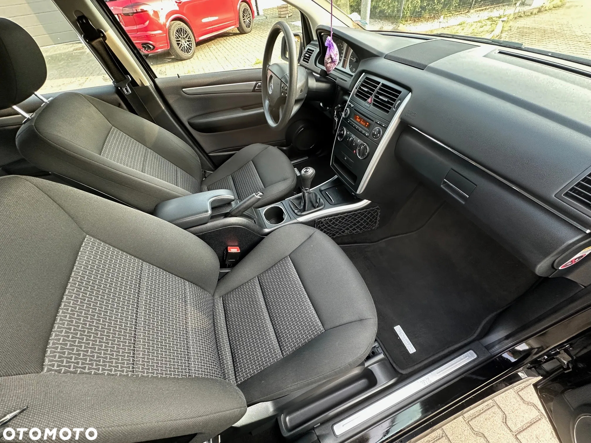 Mercedes-Benz Klasa B 180 CDI - 10