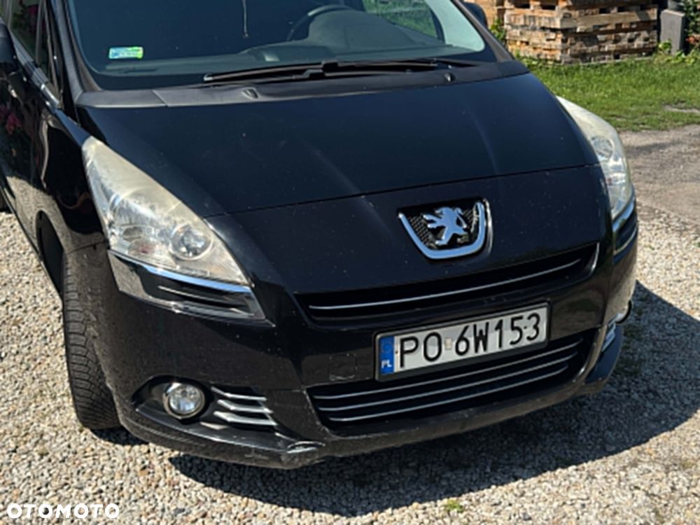 Peugeot 5008 2010 photo 2