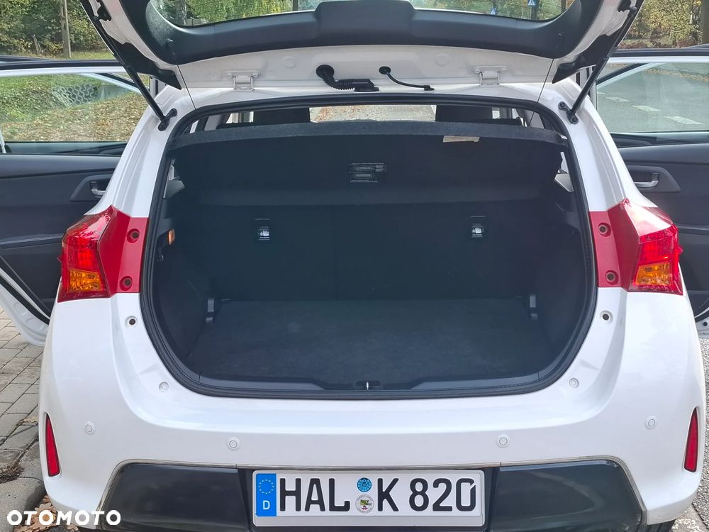 Toyota Auris 1.6 Premium Comfort - 13