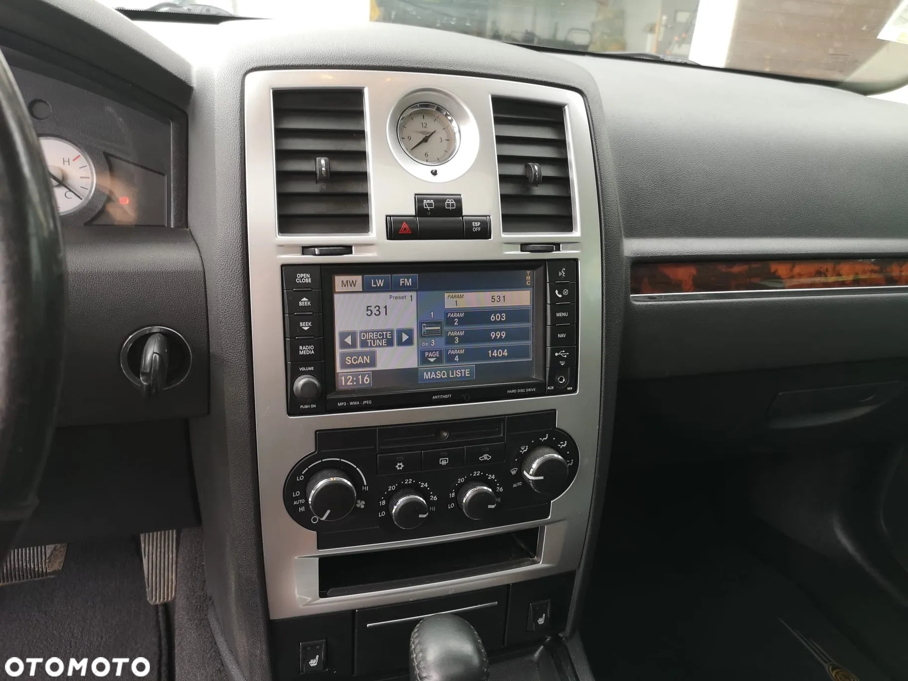 Chrysler 300C 3.0 V6 CRD - 27