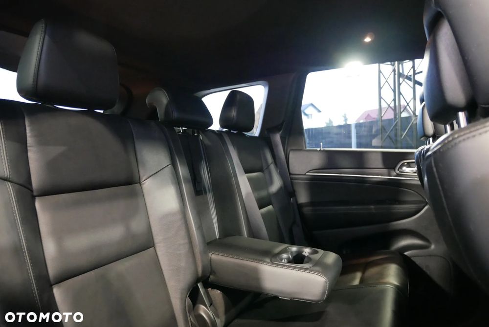 Jeep Grand Cherokee - 15