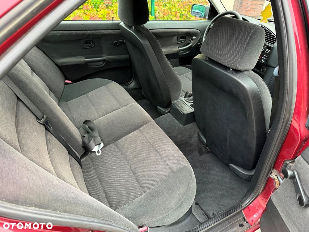 BMW Seria 3 316i - 23