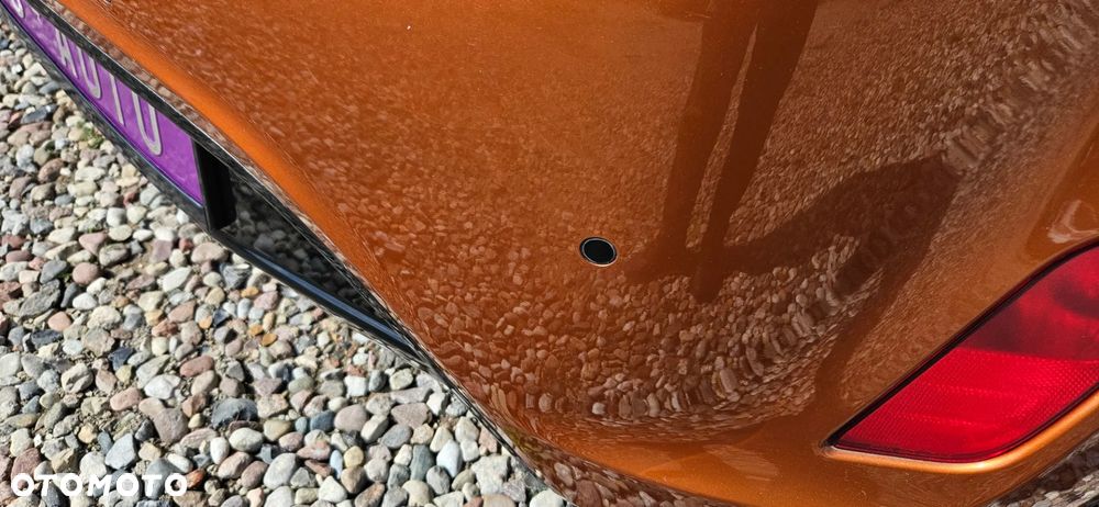 Hyundai Veloster - 18