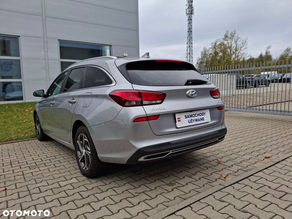 Hyundai i30 1.5 T-GDI 48V Smart - 4
