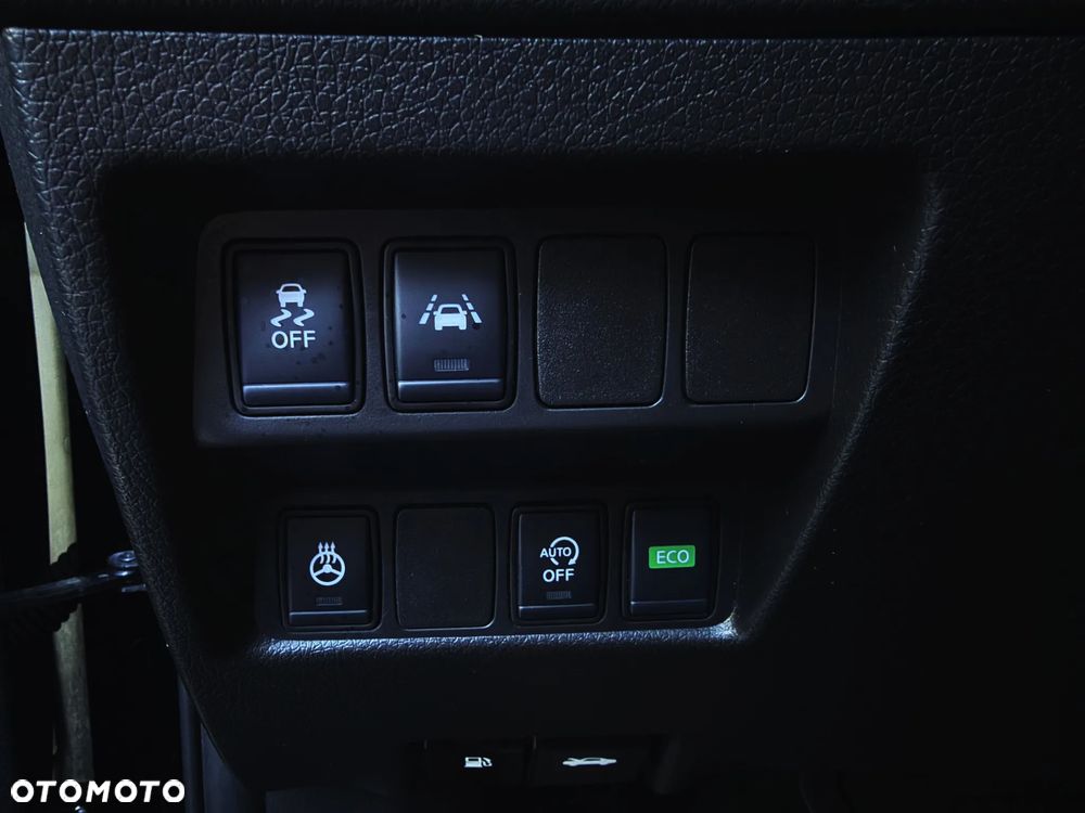 Nissan X-Trail 1.3 DIG-T N-Connecta - 25