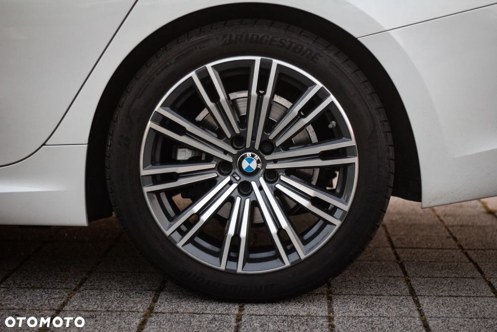 BMW Seria 3 320d xDrive M Sport sport - 7