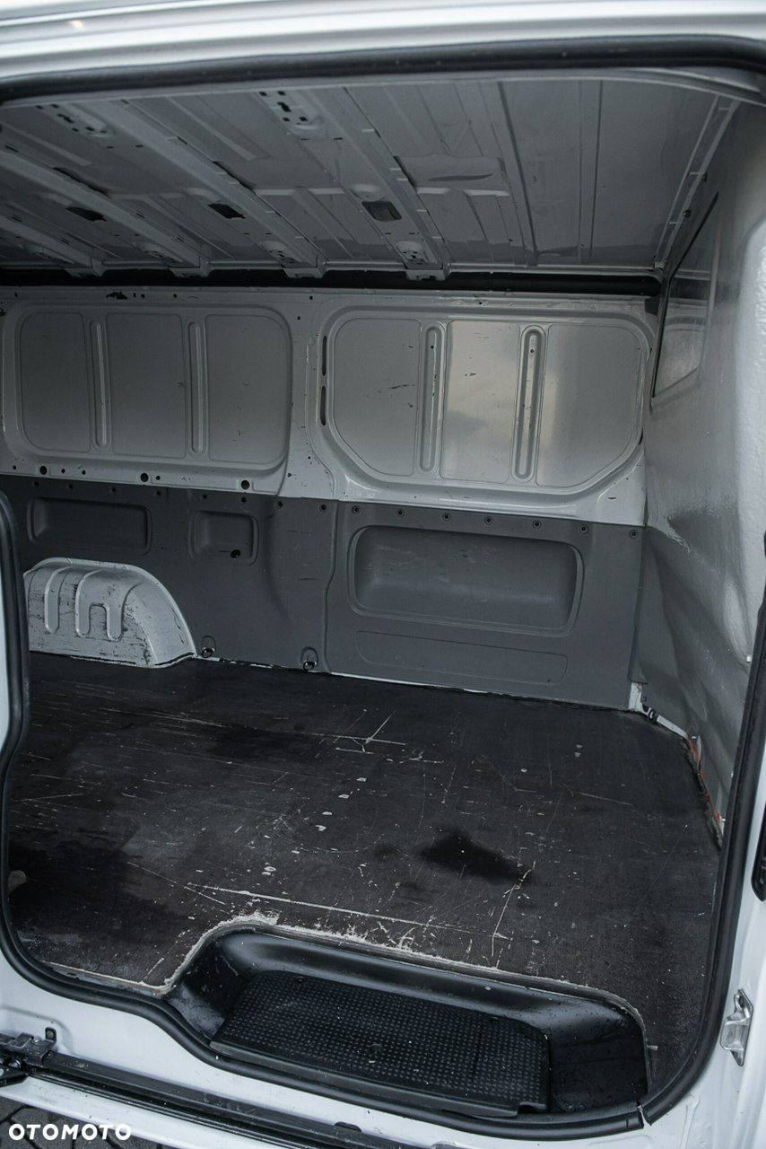 Renault Trafic - 8