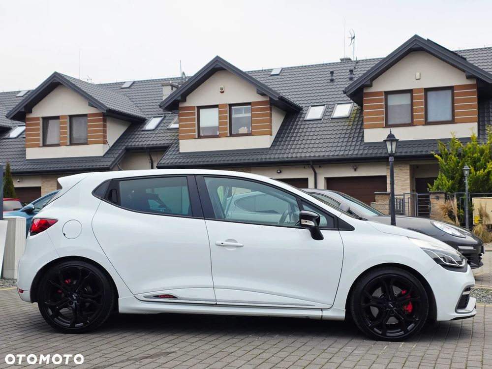 Renault Clio TCe 220 EDC R.S Trophy - 9