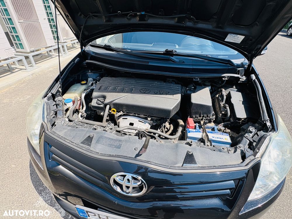 Toyota Auris 1.33 Dual VVT-i Terra - 12