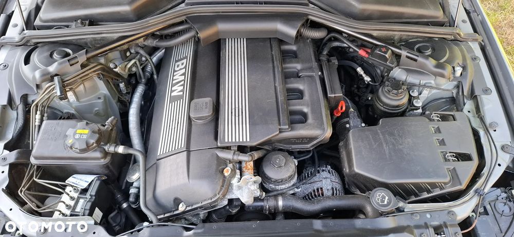 BMW Seria 5 520i - 12