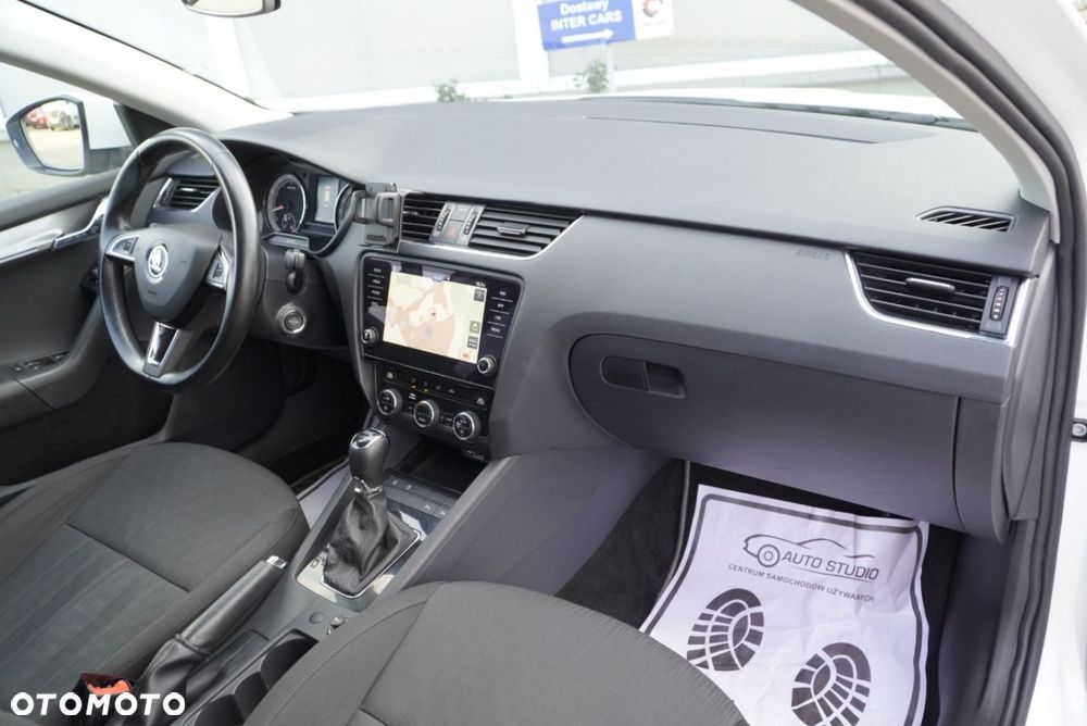 Skoda Octavia 1.5 TSI ACT DSG Clever - 10