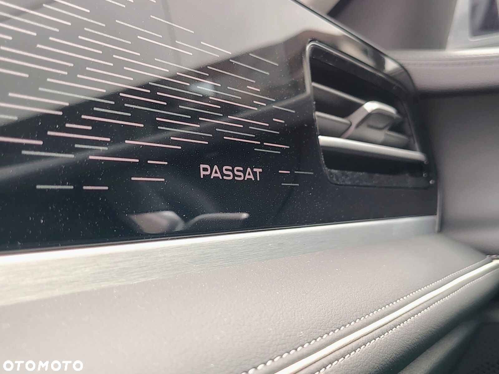 Volkswagen Passat - 36