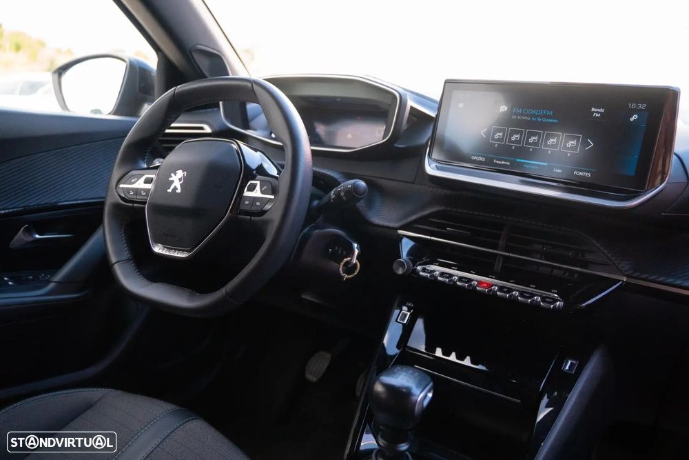 Peugeot 2008 1.2 PureTech Allure - 28
