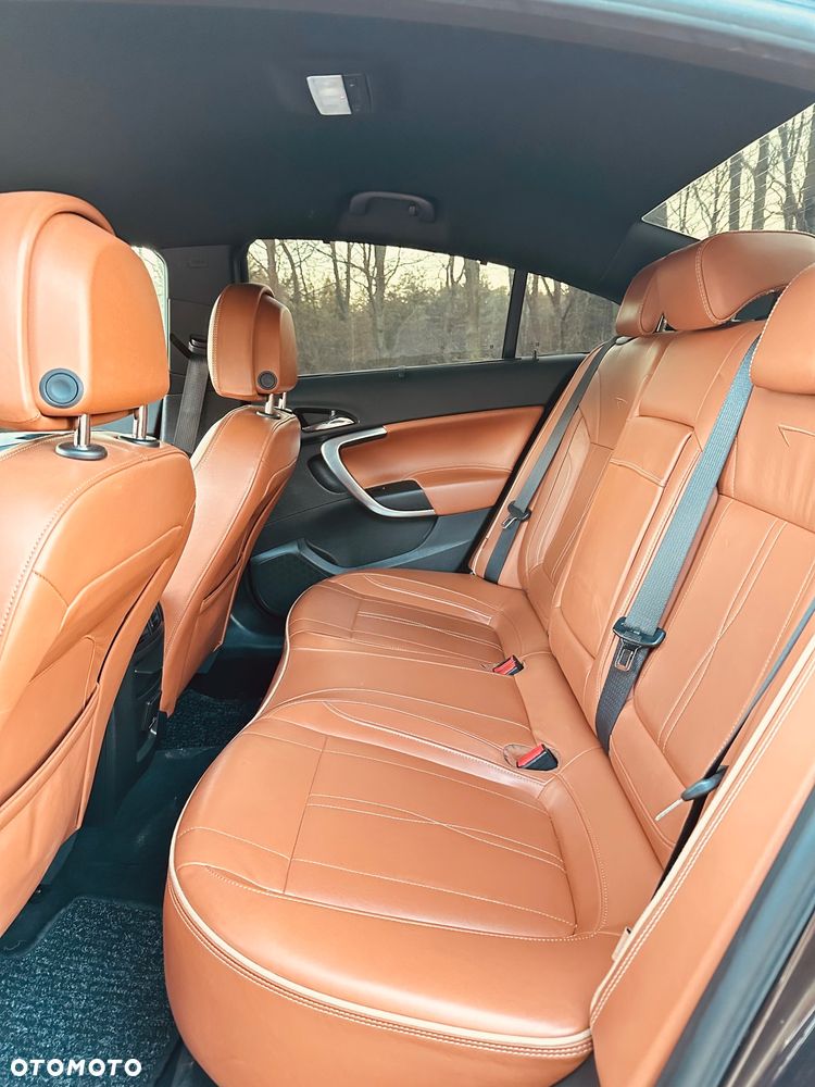 Opel Insignia 2.0 Turbo 4x4 Sport - 12