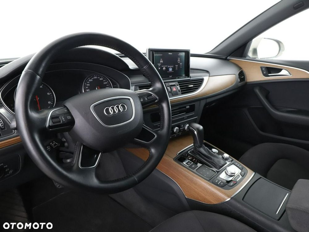 Audi A6 Avant 2.0 TDI Ultra S tronic - 15