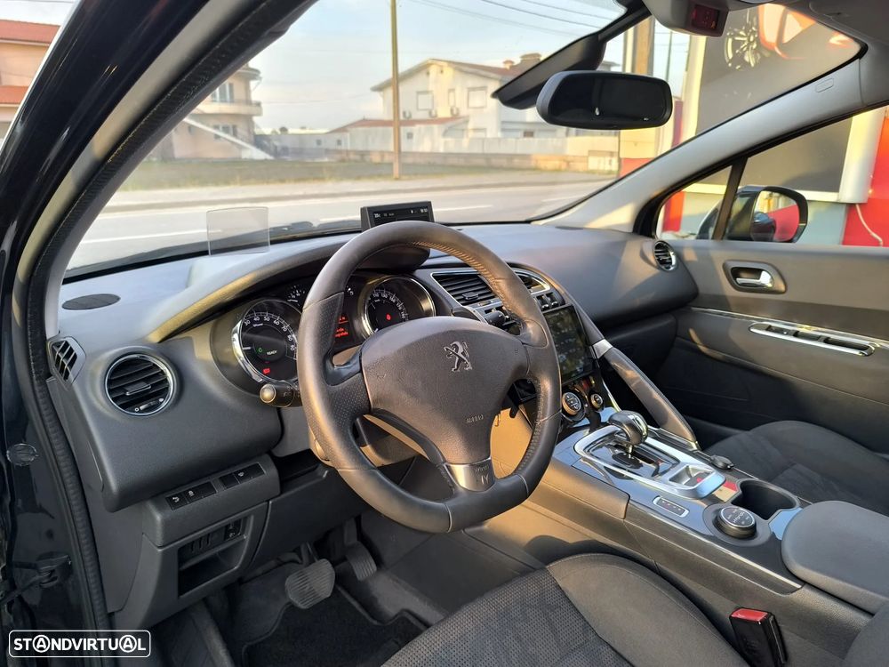 Peugeot 3008 2.0 HDi Hybrid4 - 25