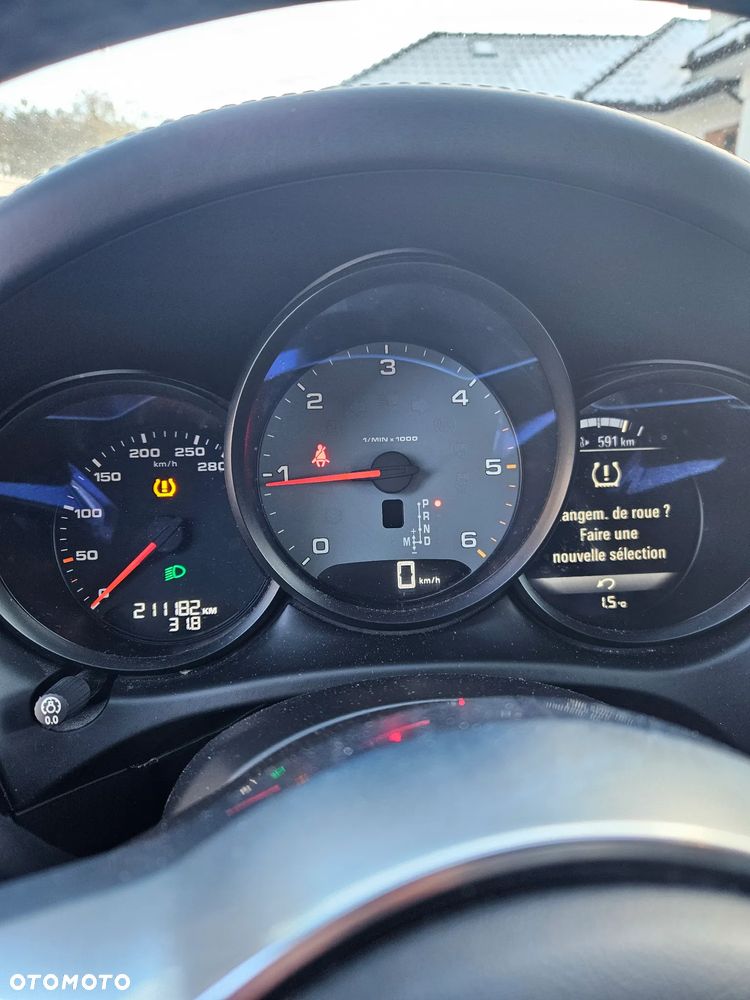 Porsche Macan - 19