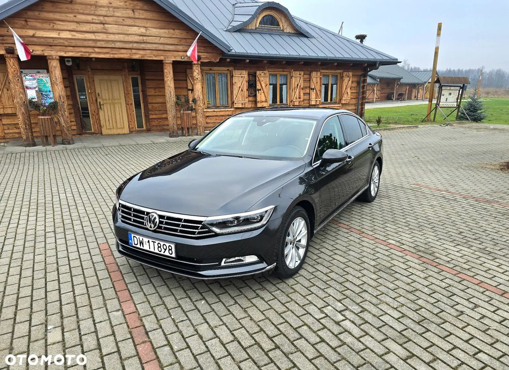 Volkswagen Passat 1.8 TSI BMT Highline - 1