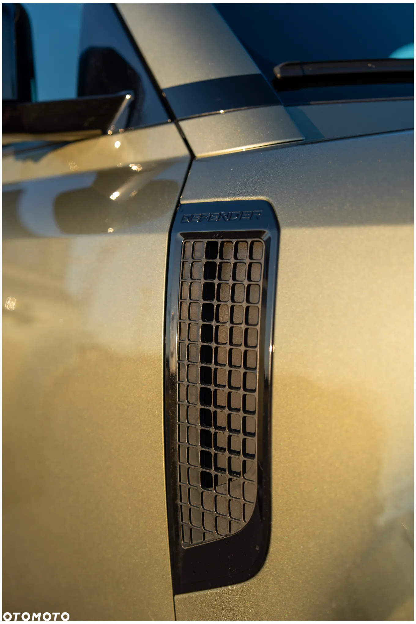 Land Rover Defender - 9