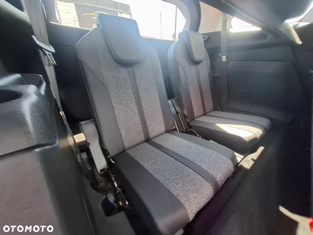 Peugeot 5008 BlueHDi 130 EAT8 Active - 17