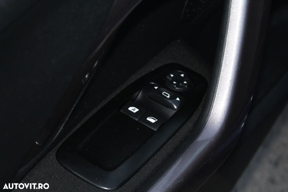Peugeot 2008 1.6 e-HDi FAP STT Active - 14