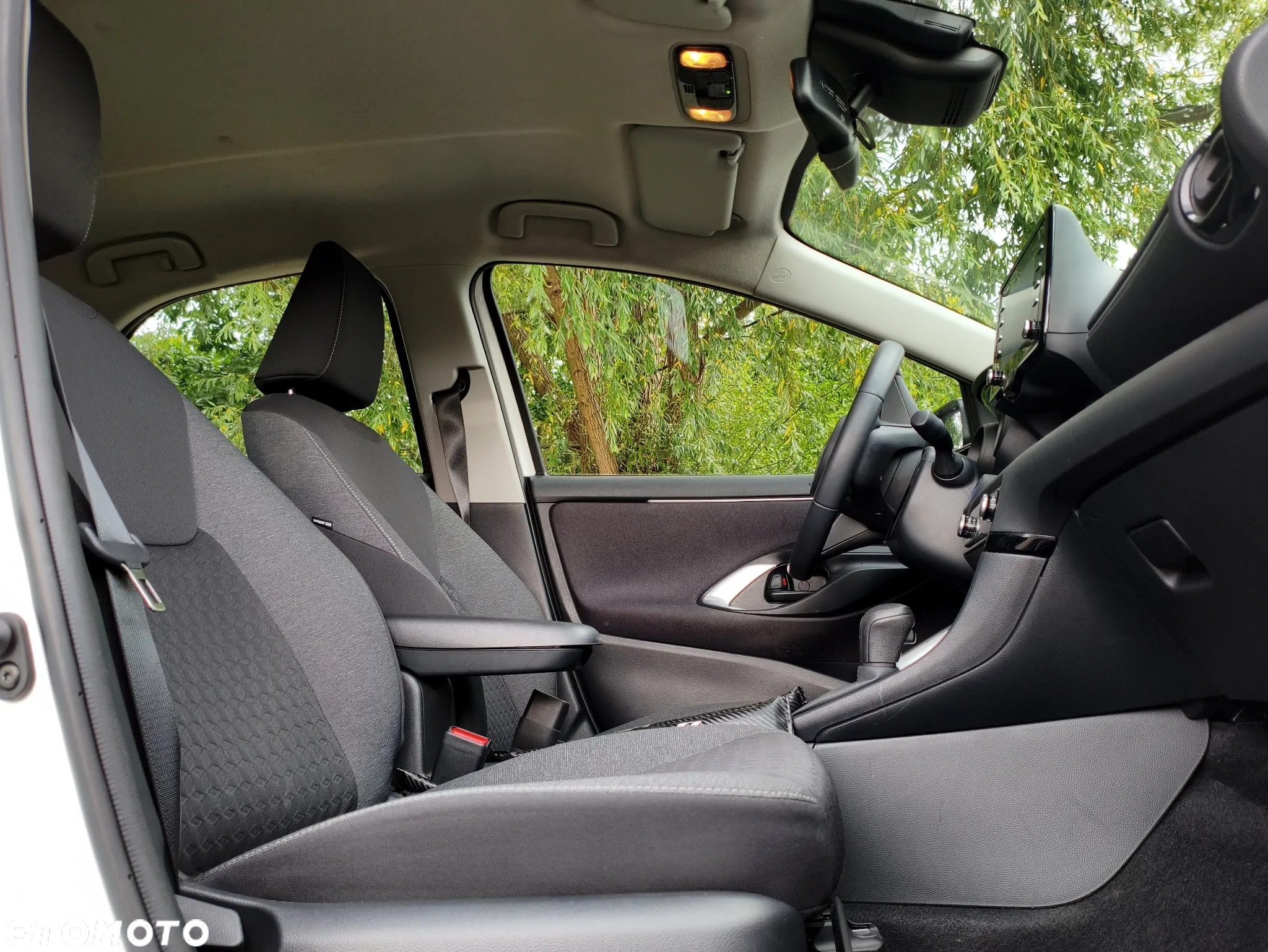 Toyota Yaris Hybrid 1.5 Comfort - 6